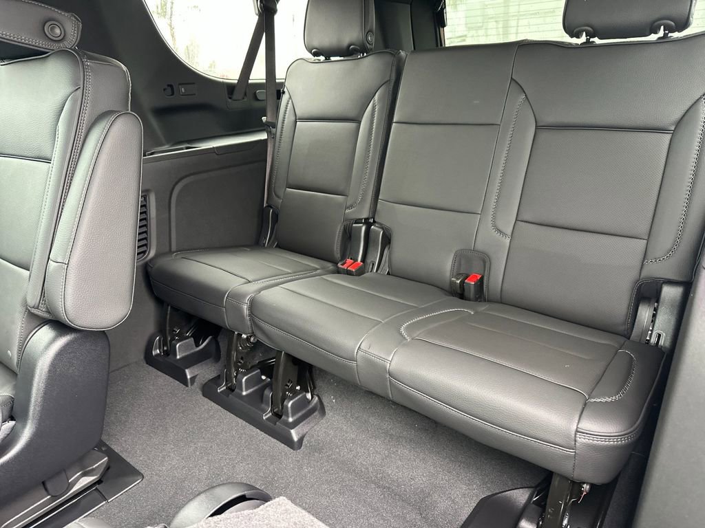 New 2026 GMC Yukon XL Denali w/ Sun & Power Step Package AWD/4WD image 14