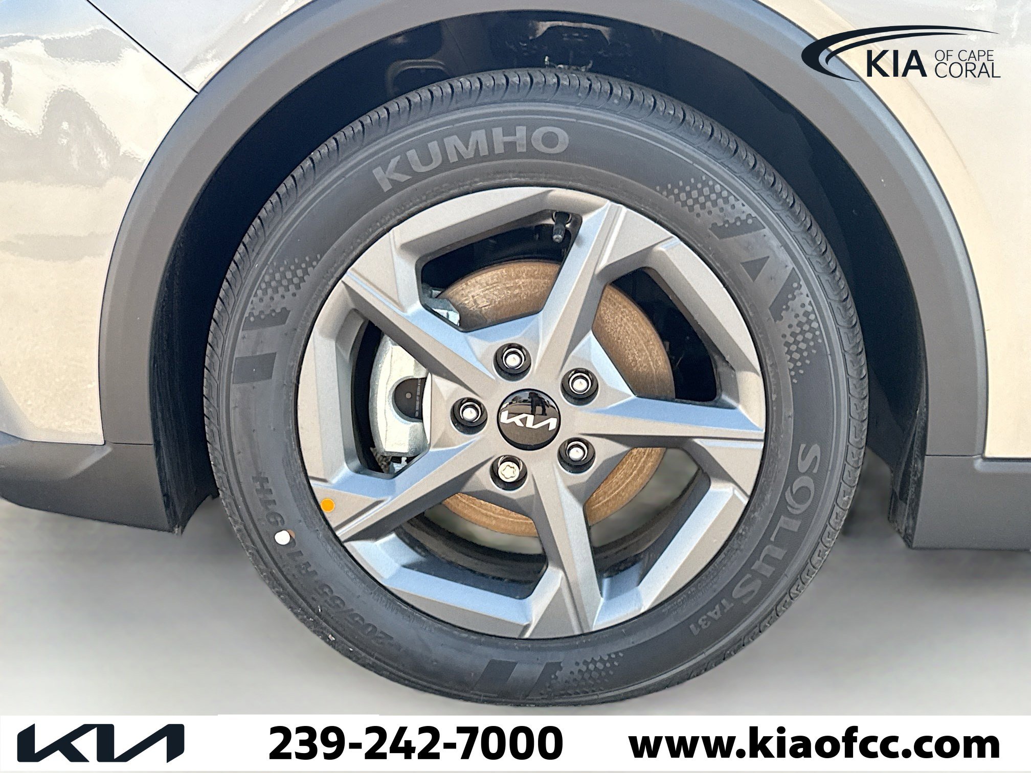 New 2025 Kia K4 LXS image 36