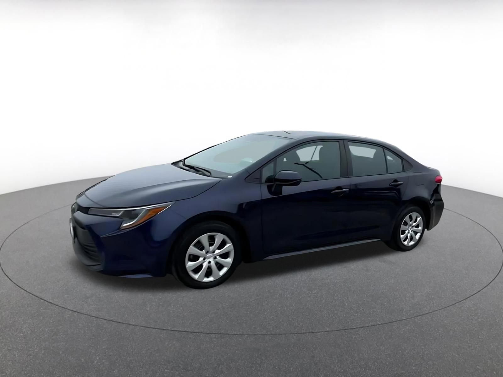 Used 2025 Toyota Corolla LE image 8