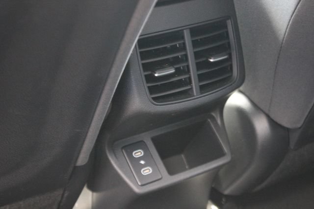 Used 2025 Kia Seltos LX AWD/4WD image 24