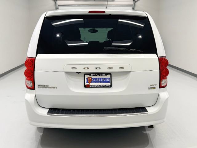 Used 2017 Dodge Grand Caravan SXT image 9