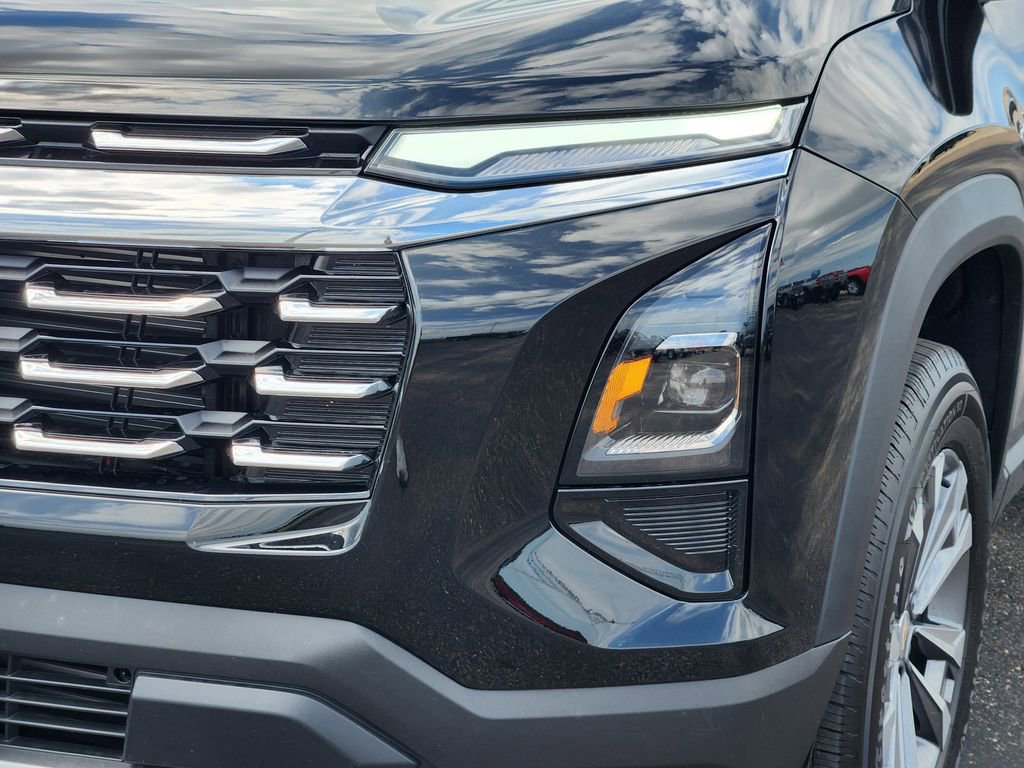 New 2026 Chevrolet Equinox LT w/ LPO, Floor Liner Package image 5