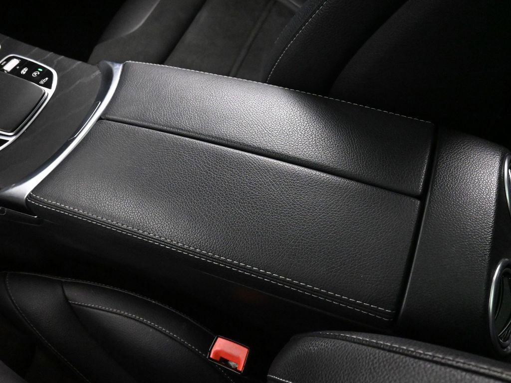 Used 2020 Mercedes-Benz GLC 63 AMG 4MATIC image 45