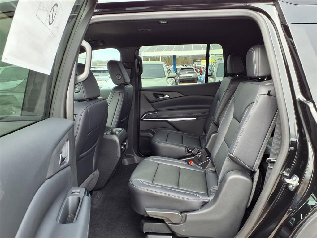New 2026 Chevrolet Traverse LT w/ Midnight/Sport Edition image 7