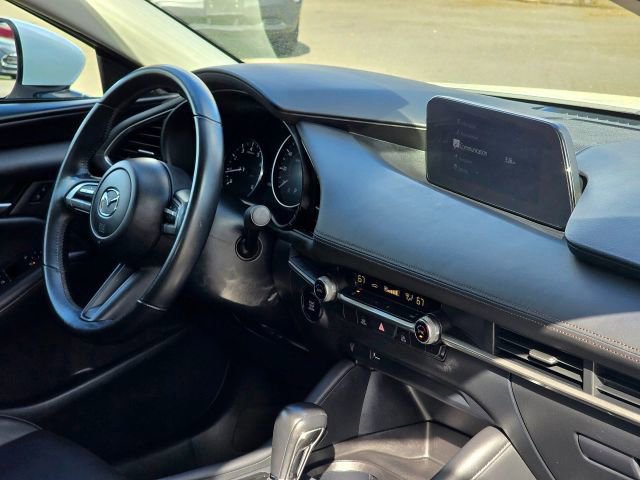 Used 2020 MAZDA MAZDA3 Sedan w/ Select Package FWD image 17