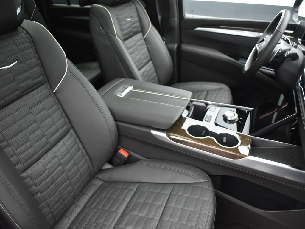 Certified 2026 Cadillac Escalade ESV Platinum Sport w/ LPO, ONYX Package image 39