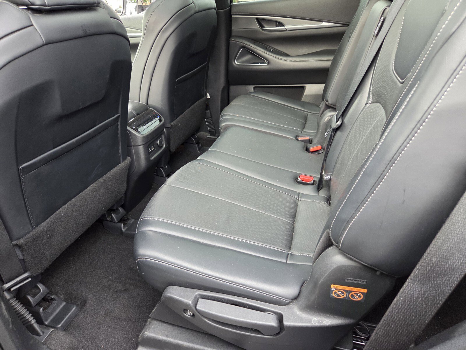 Used 2023 INFINITI QX60 Luxe w/ Vision Package FWD image 11