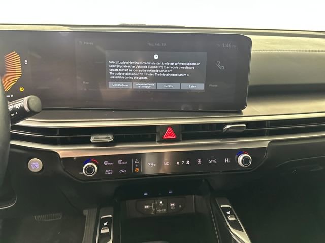 Used 2024 Kia Sorento S w/ Panoramic Sunroof Package image 21