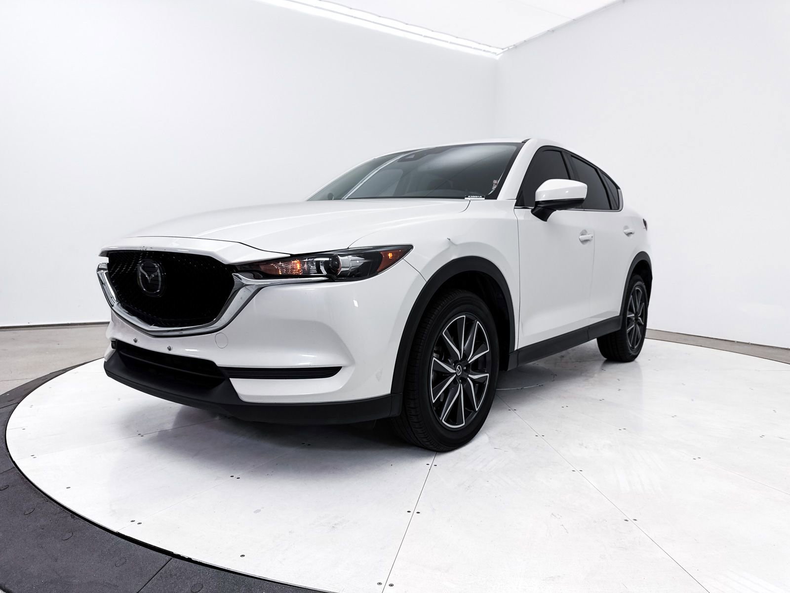 Used 2018 MAZDA CX-5 Touring w/ Preferred Equipment Package image 15