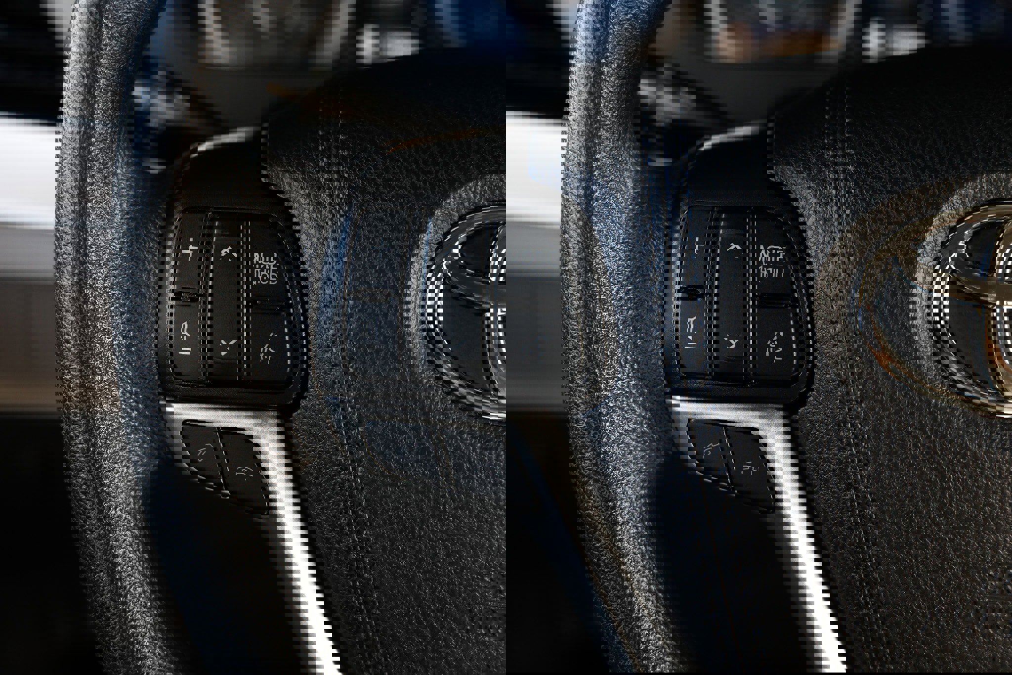 Used 2019 Toyota Sienna L image 32