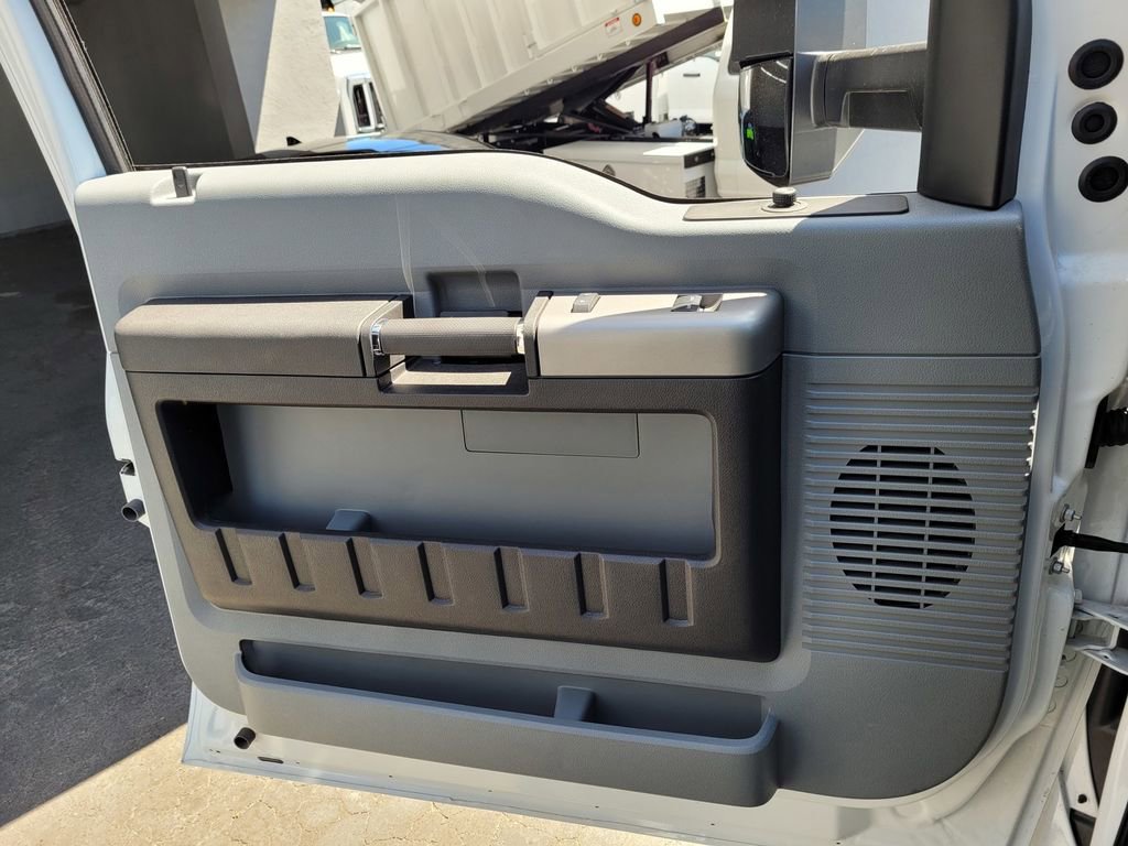 New 2025 Ford F650 2WD Regular Cab Super Duty image 7