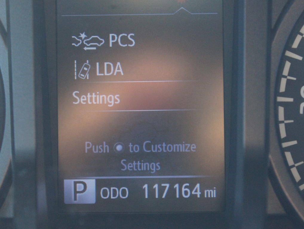 Used 2020 Toyota Tacoma TRD Sport w/ Technology Package RWD image 4