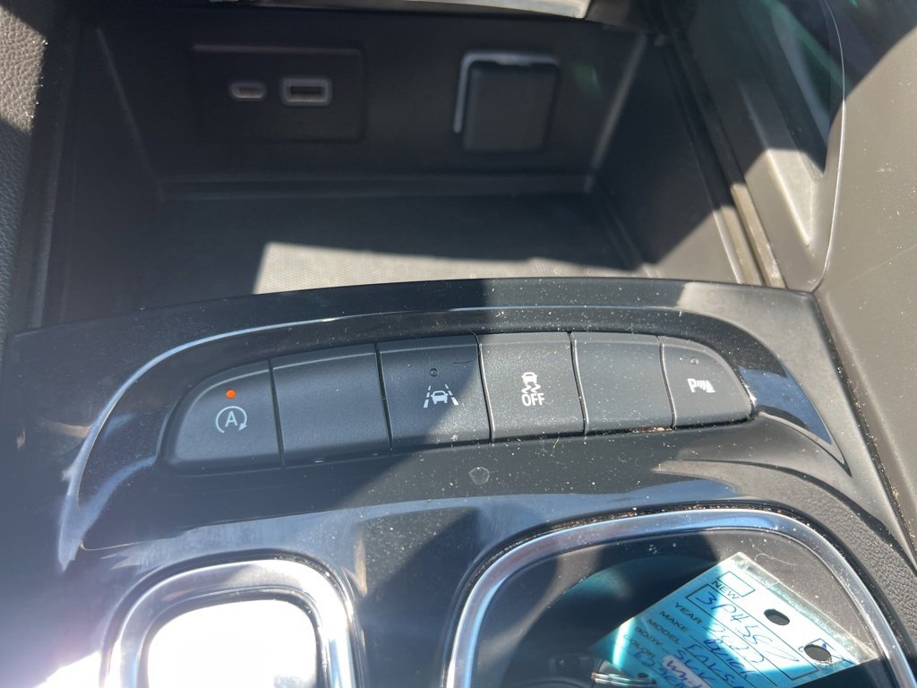 Used 2022 Buick Envision Preferred image 27