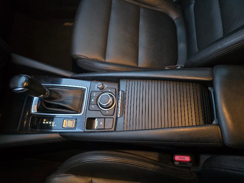 Used 2017 MAZDA MAZDA6 Touring image 16