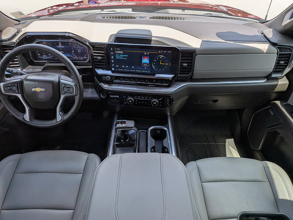 Certified 2025 Chevrolet Silverado 1500 High Country AWD/4WD image 14