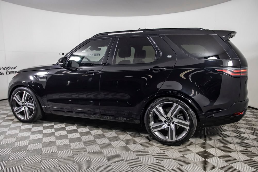 Used 2023 Land Rover Discovery HSE R-Dynamic AWD/4WD image 13