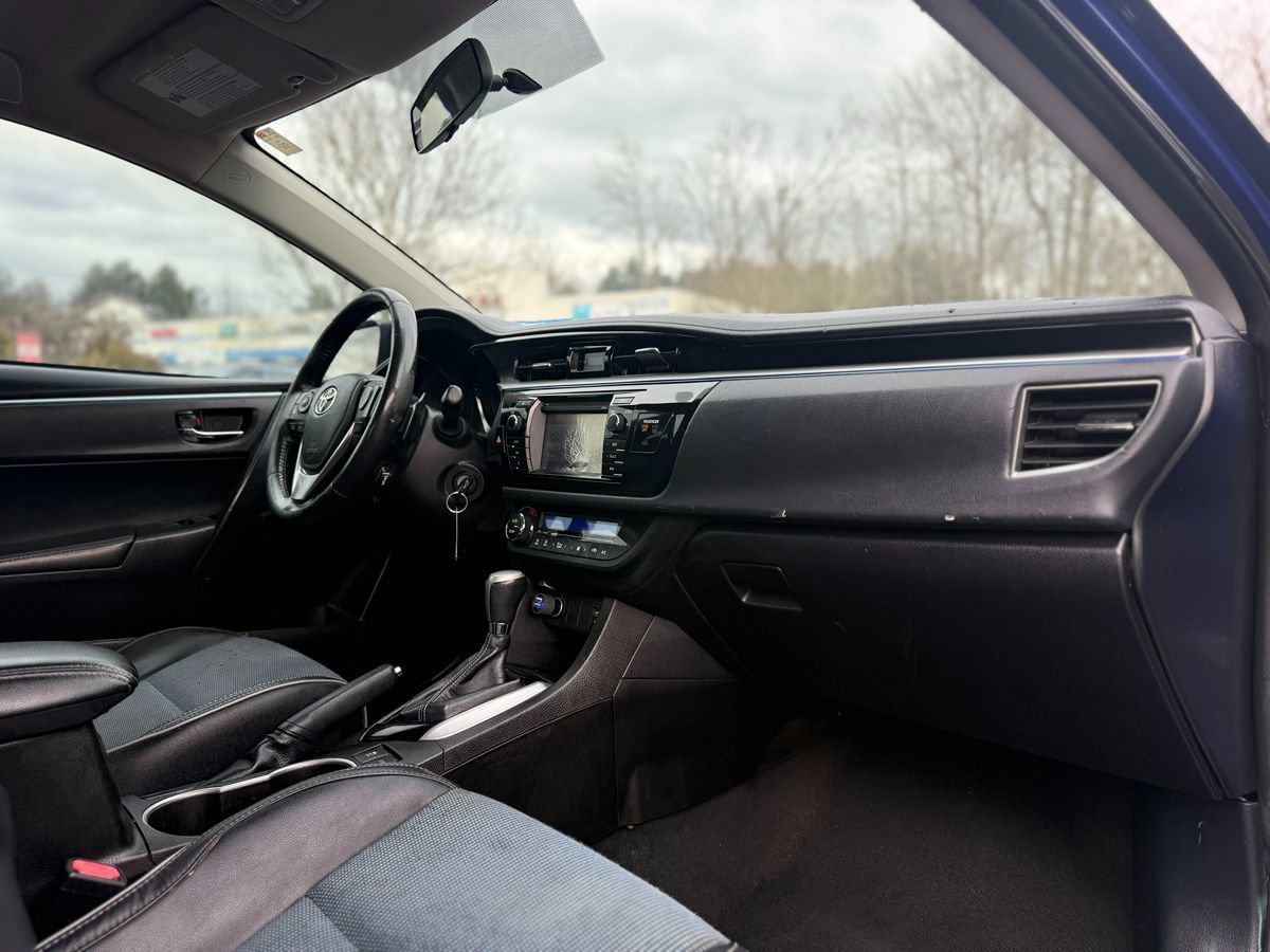 Used 2014 Toyota Corolla S FWD image 19