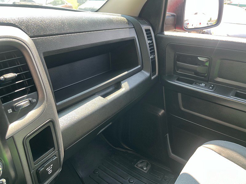 Used 2021 RAM 1500 Express w/ Wheel & Sound Group AWD/4WD image 23