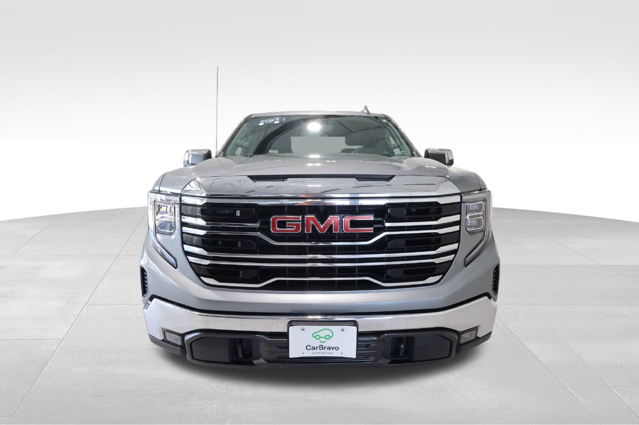 Used 2023 GMC Sierra 1500 SLT w/ SLT Premium Package AWD/4WD image 7