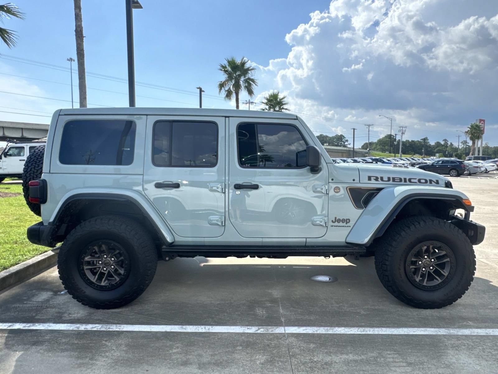 Used 2024 Jeep Wrangler Unlimited Rubicon 392 AWD/4WD image 5