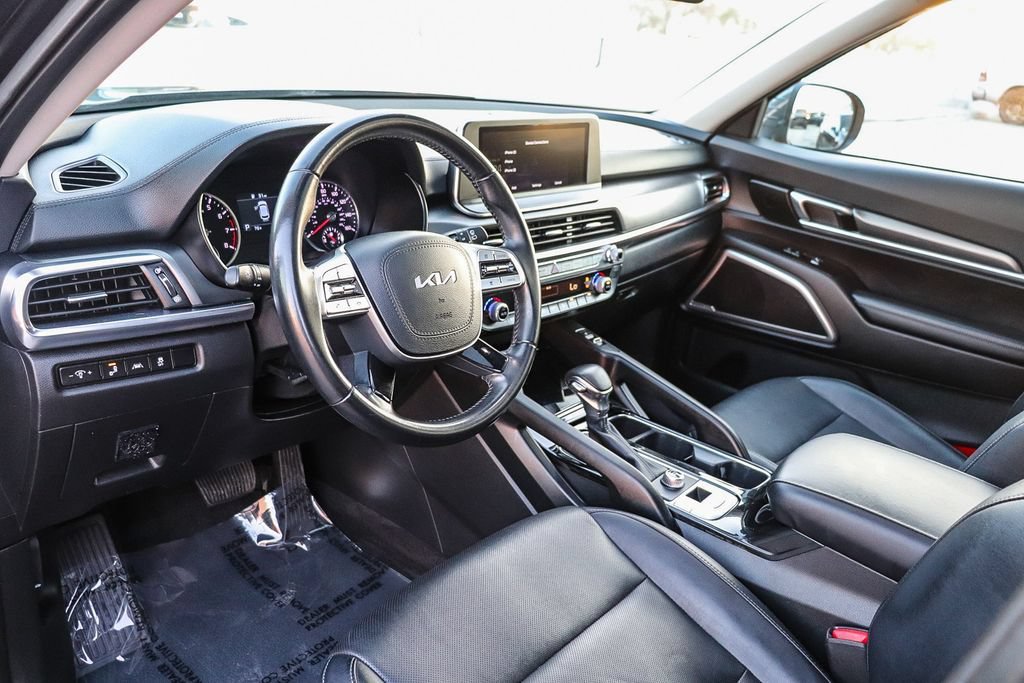 Used 2022 Kia Telluride S FWD image 24
