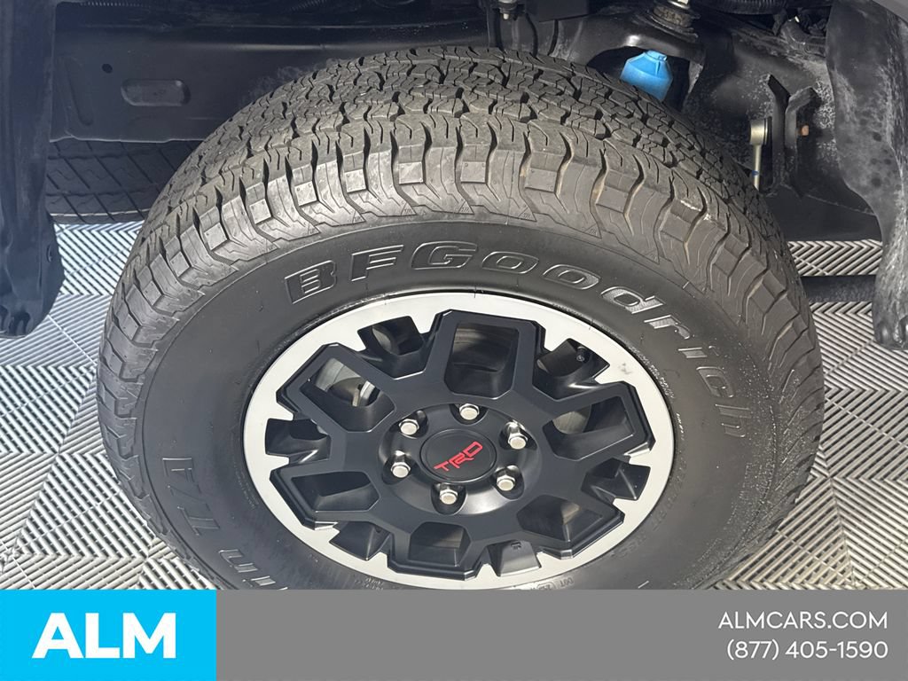 Used 2025 Toyota Tacoma TRD Off-Road AWD/4WD image 20