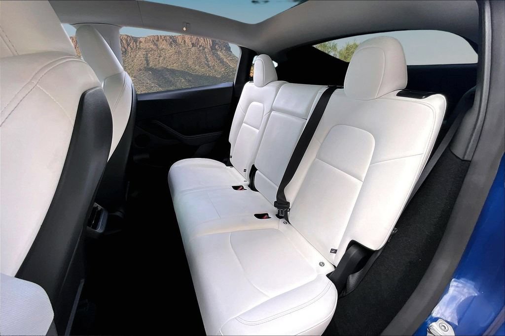 Used 2025 Tesla Model Y Long Range RWD image 26