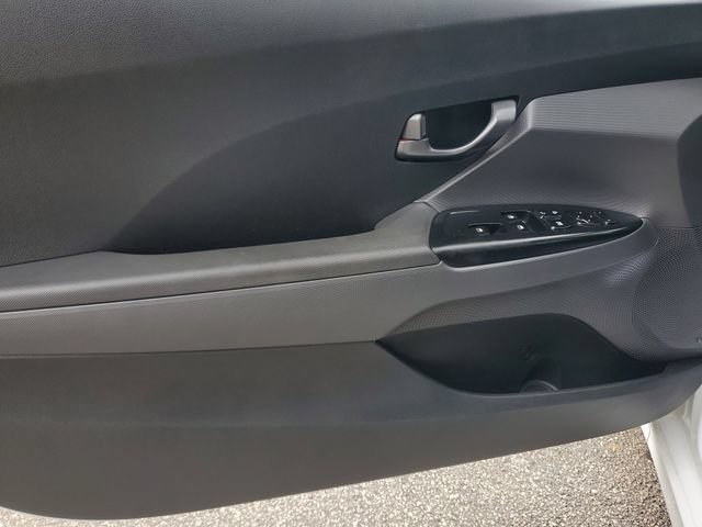 Used 2019 Hyundai Veloster 2.0 Premium FWD image 16