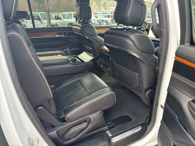Used 2024 Jeep Grand Wagoneer L Series III image 17