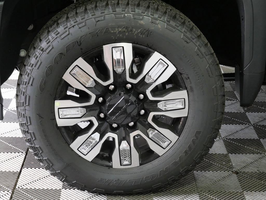 New 2026 GMC Sierra 3500 Denali w/ Denali Reserve Package AWD/4WD image 9