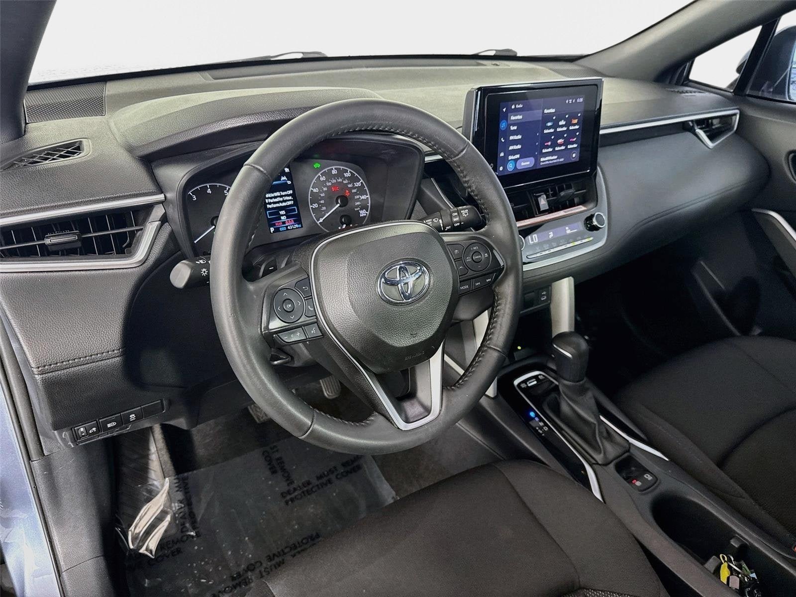 Used 2024 Toyota Corolla Cross AWD Hybrid image 10