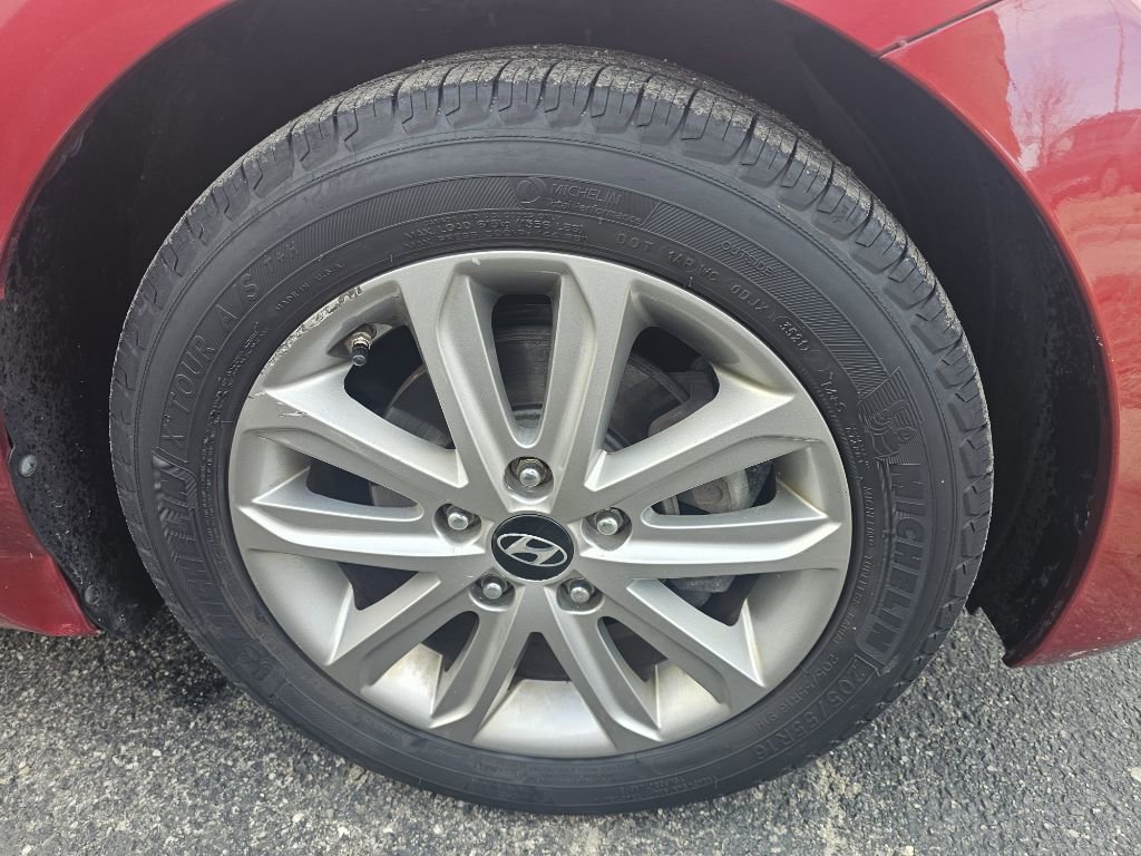Used 2016 Hyundai Elantra SE w/ Option Group 02 image 35