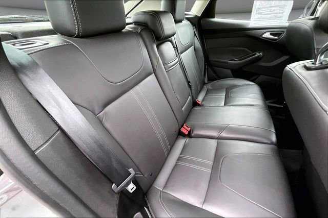Used 2012 Ford Focus Titanium FWD image 25