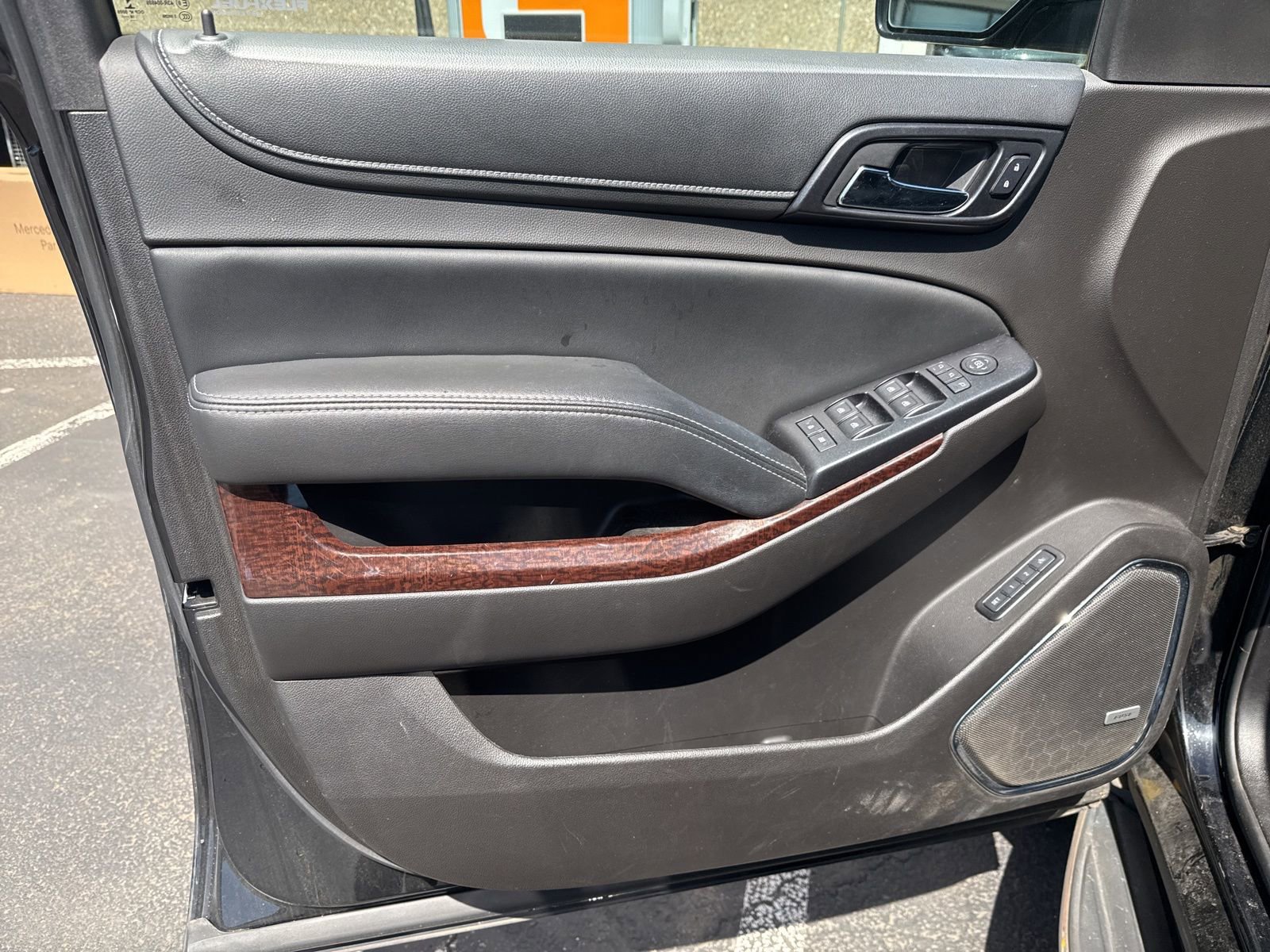 Used 2017 GMC Yukon SLT AWD/4WD image 10