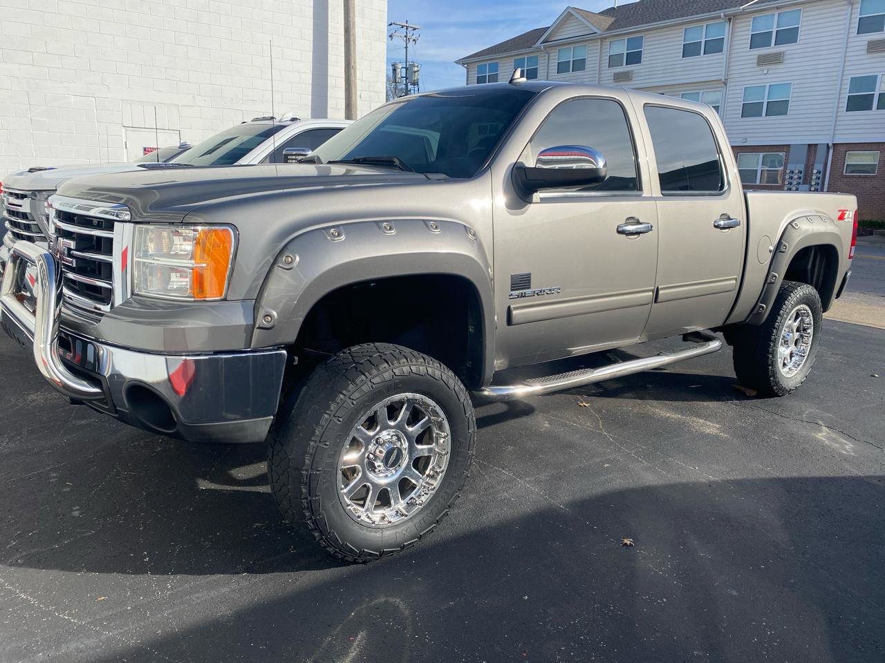Used 2013 GMC Sierra 1500 SLE w/ Power Tech Package image 1
