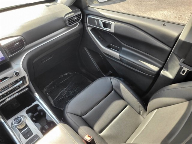 Certified 2020 Ford Explorer XLT w/ Equipment Group 202A image 12