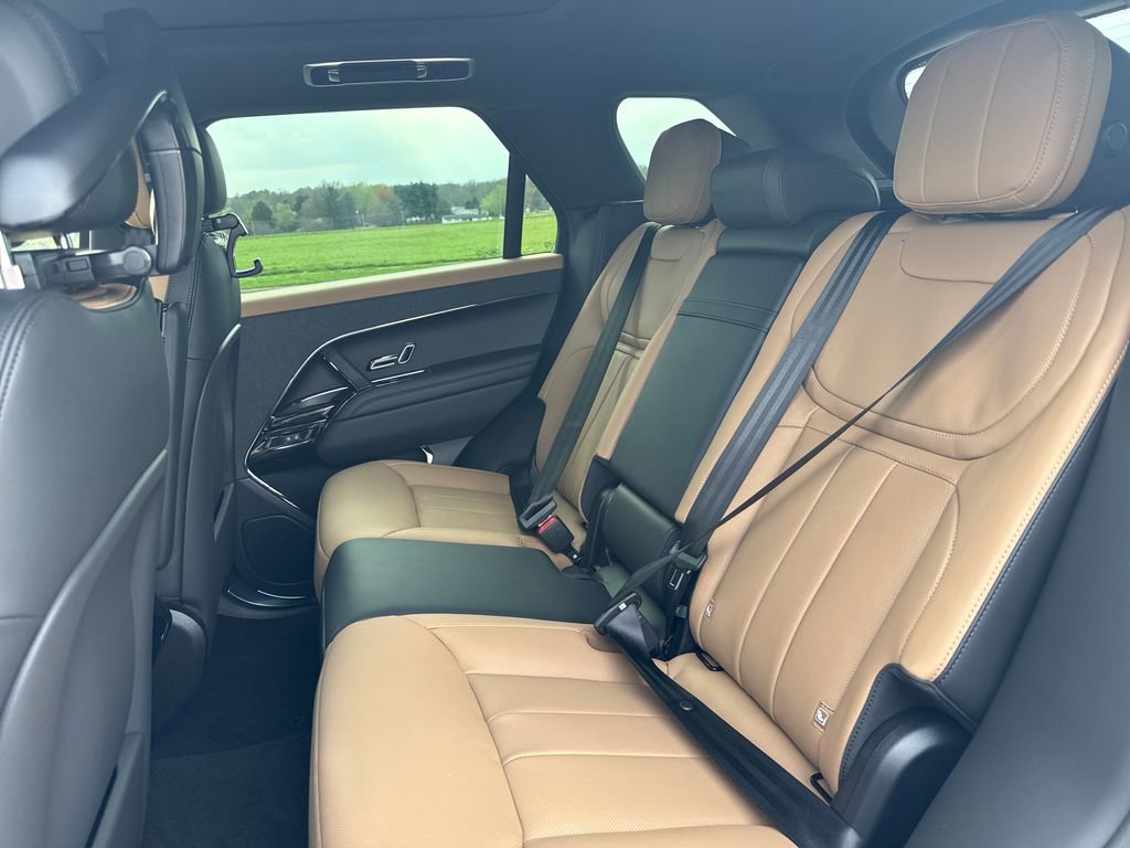 New 2026 Land Rover Range Rover Sport Dynamic SE image 14