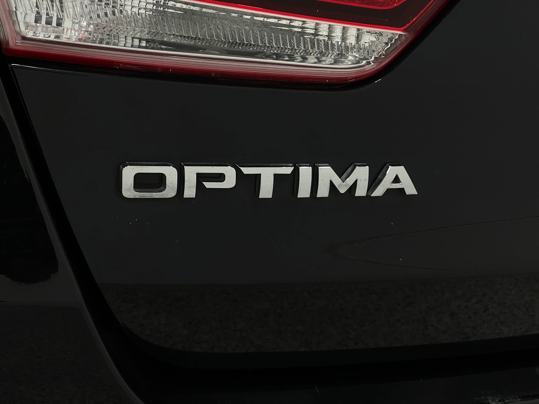 Used 2018 Kia Optima LX w/ 17" Alloy Wheels Package image 36