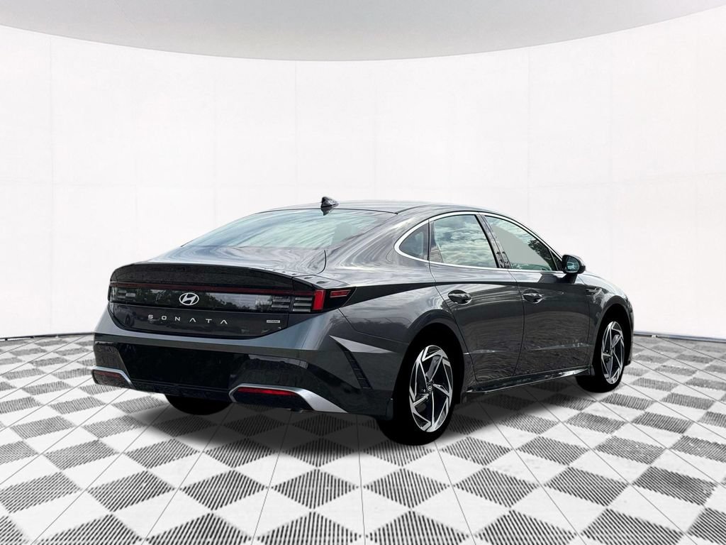 New 2026 Hyundai Sonata SEL AWD/4WD image 11
