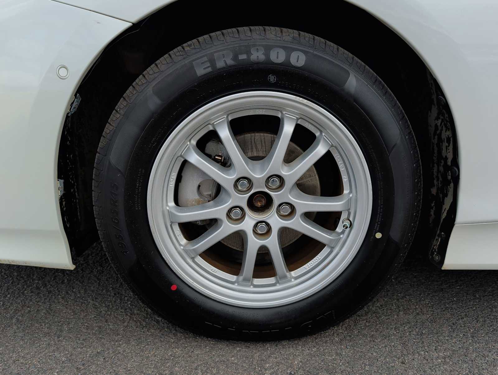 Used 2017 Toyota Prius Prime Advanced image 19