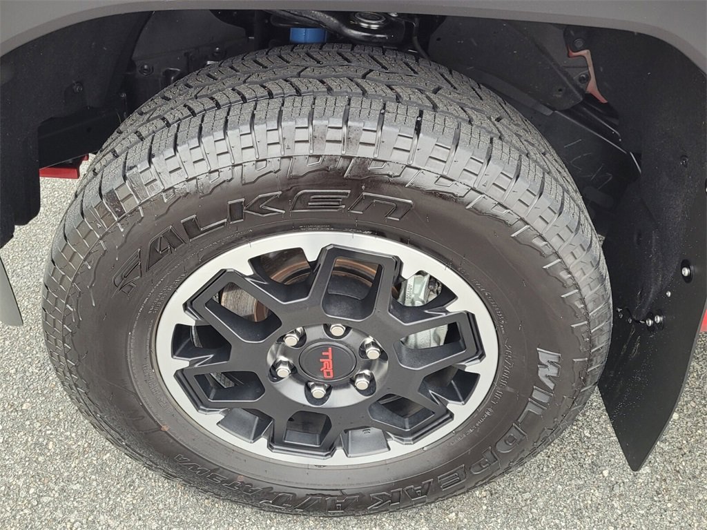 Used 2025 Toyota Tacoma TRD Off-Road image 14