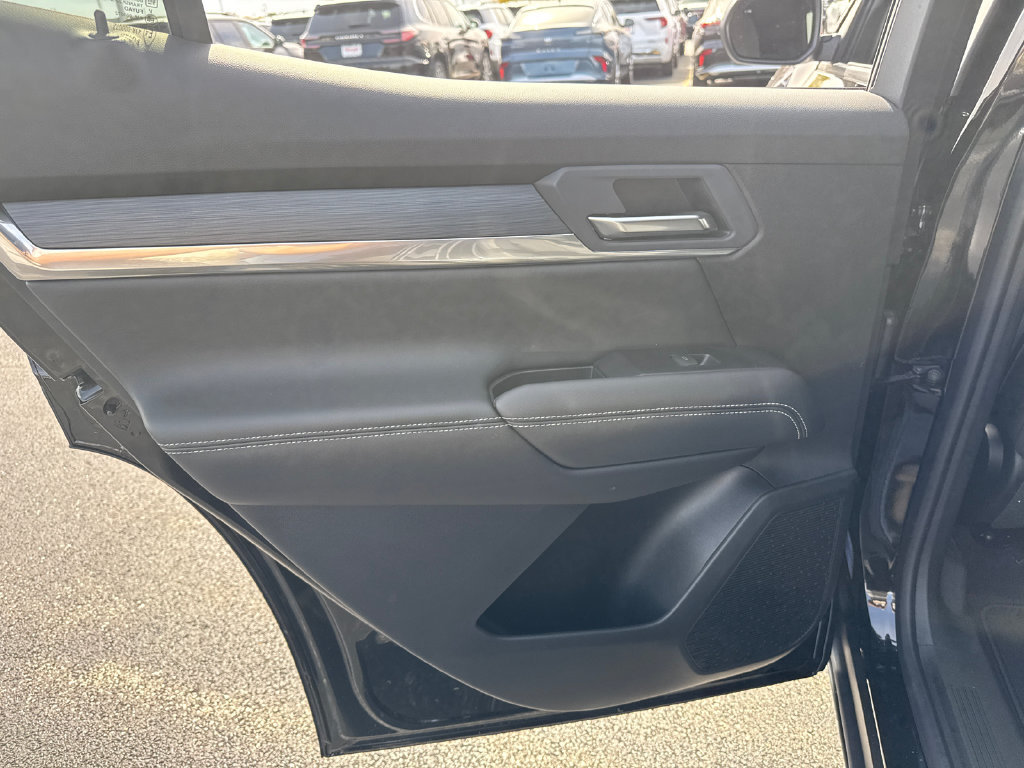 New 2027 GMC Terrain Elevation w/ Black Edition FWD image 30