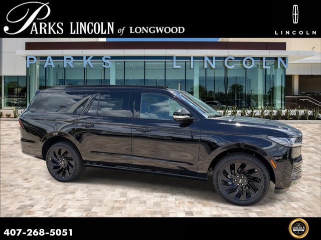 New 2026 Lincoln Navigator L Reserve w/ Jet Appearance Package AWD/4WD image 1