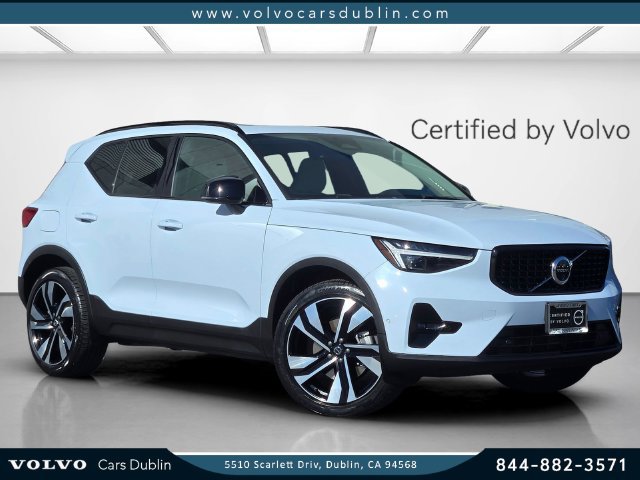 Certified 2025 Volvo XC40 B5 Plus w/ Climate Package