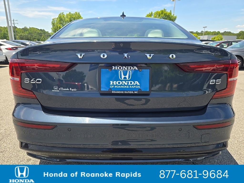 Used 2024 Volvo S60 B5 Core FWD image 4