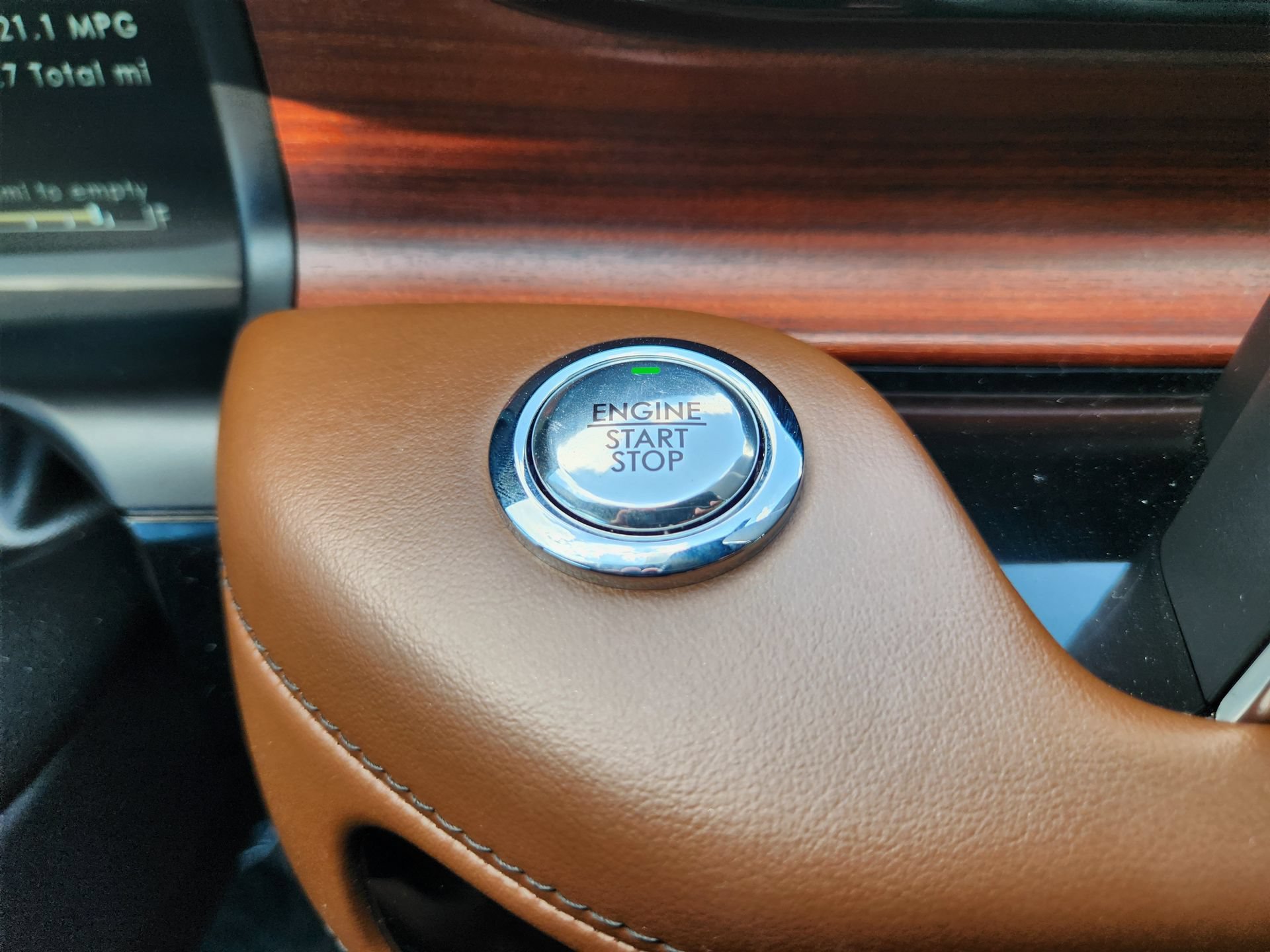 Used 2021 Lincoln Aviator Reserve w/ Equipment Group 201A RWD image 22