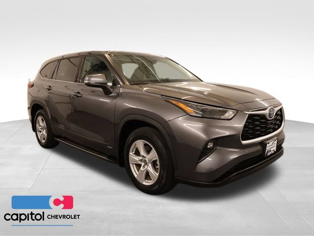 Used 2022 Toyota Highlander LE