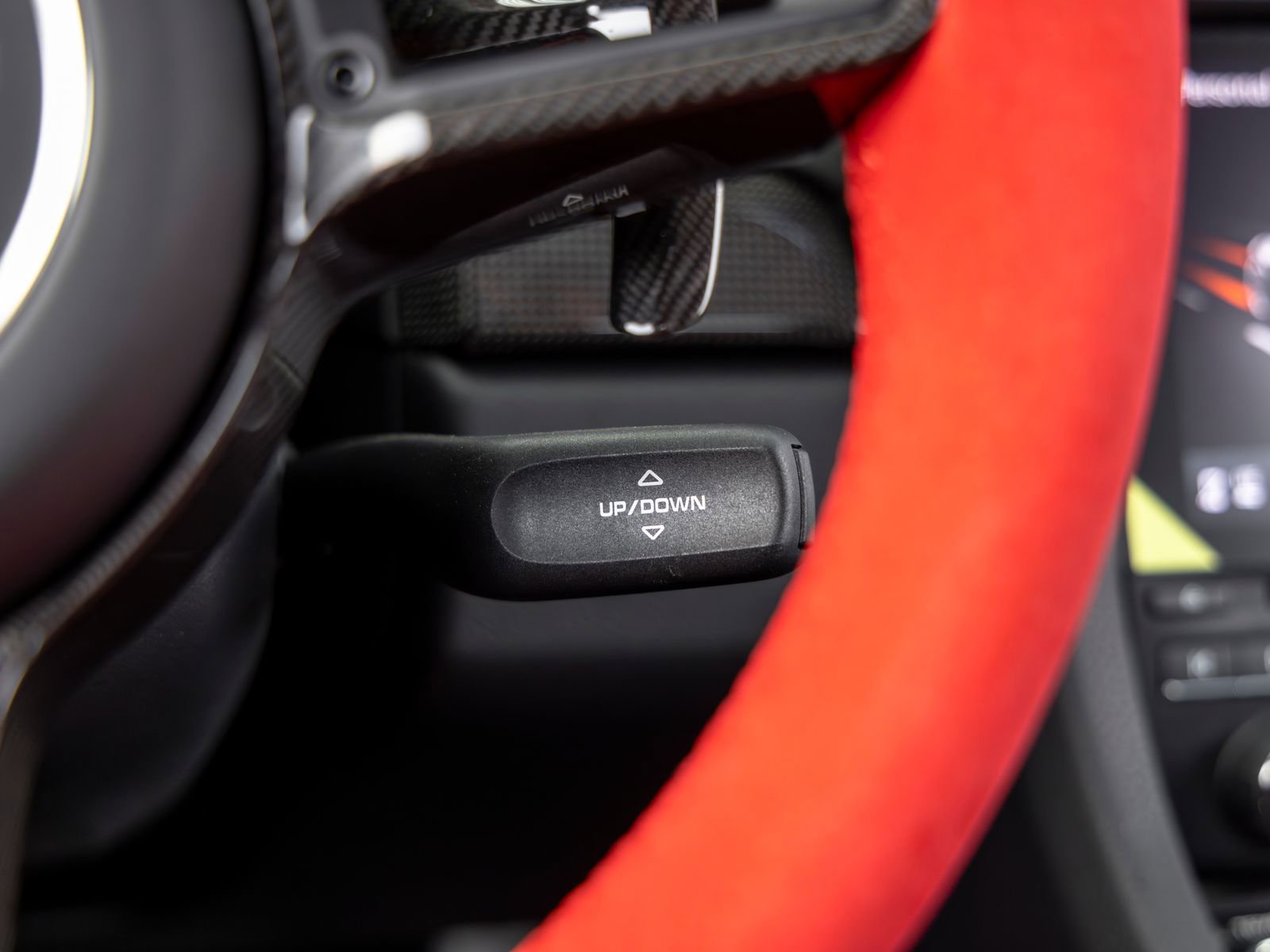 Certified 2018 Porsche 911 GT2 RS RWD image 39