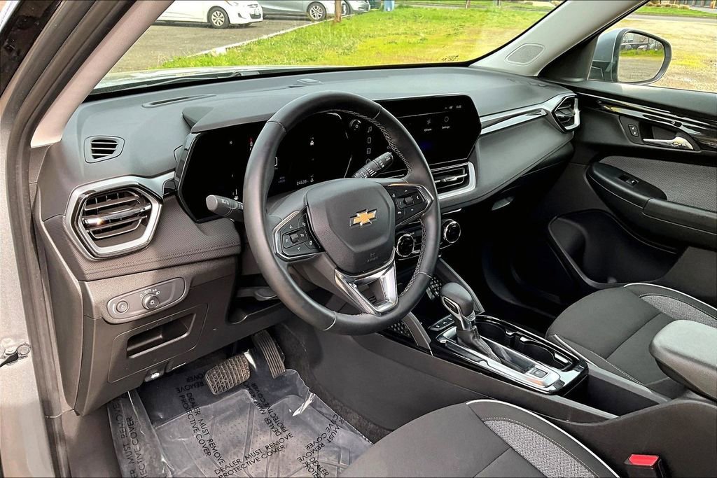 Used 2024 Chevrolet TrailBlazer LT w/ Convenience Package image 18