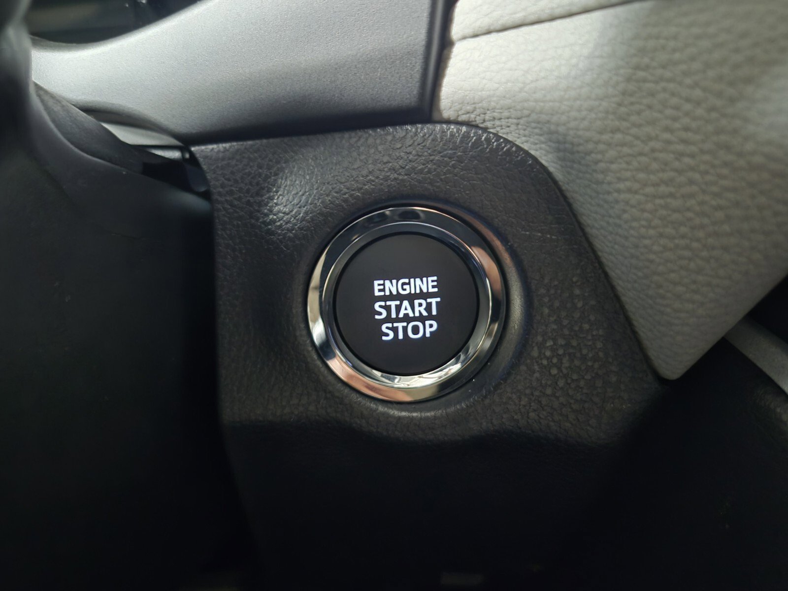 New 2025 Toyota RAV4 XLE image 21